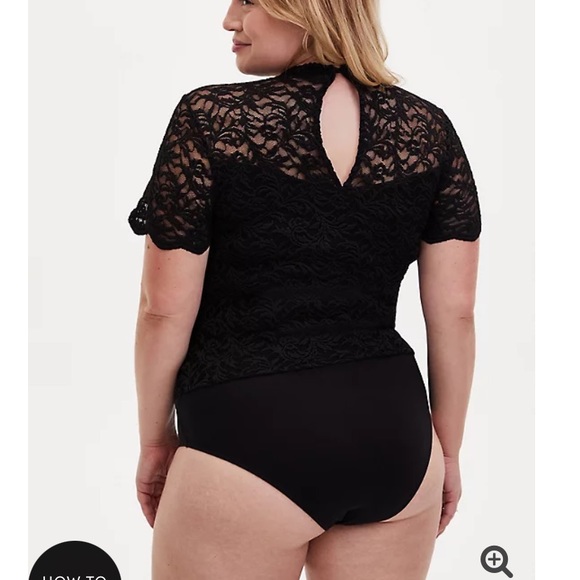 ✨torrid lace high neck short sleeve bodysuit✨ - Picture 3 of 5